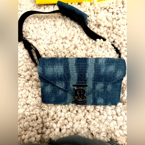 Burberry belt bag - Picture 1 of 12